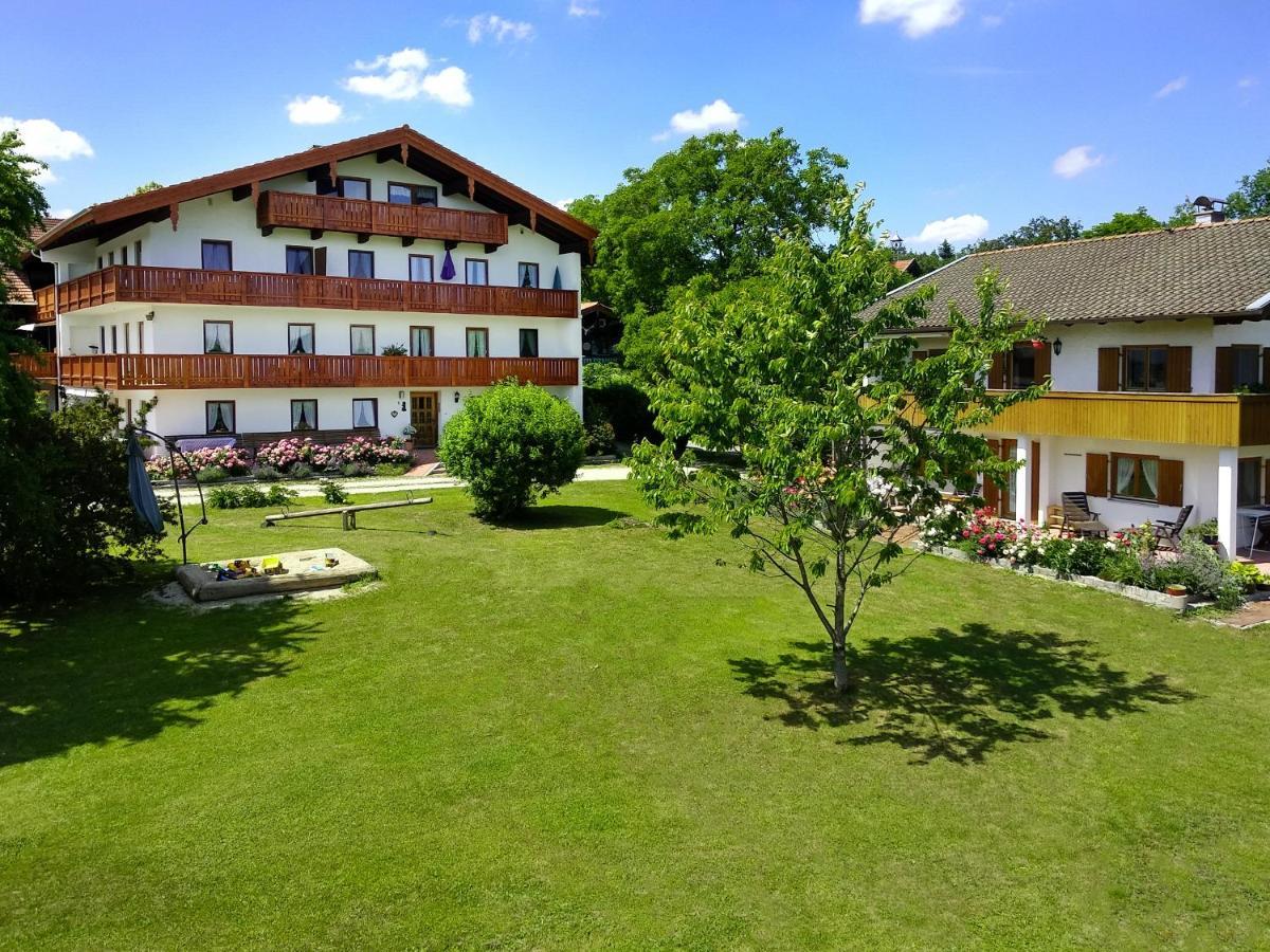 Ferienwohnungen Loisenhof Gstadt am Chiemsee Esterno foto